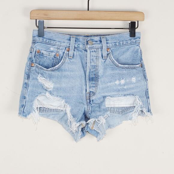 Levis 501 High Rise Light Wash Destroyed Denim Cut Off Shorts Womens Sz 24 - Picture 1 of 11
